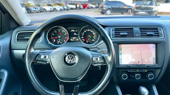 VOLKSWAGEN JETTA 1.4 16V TSI COMFORTLINE GASOLINA 4P TIPTRONIC VOLKSWAGEN JETTA 1.4 16V TSI COMFORTLINE GASOLINA 4P TIPTRONIC